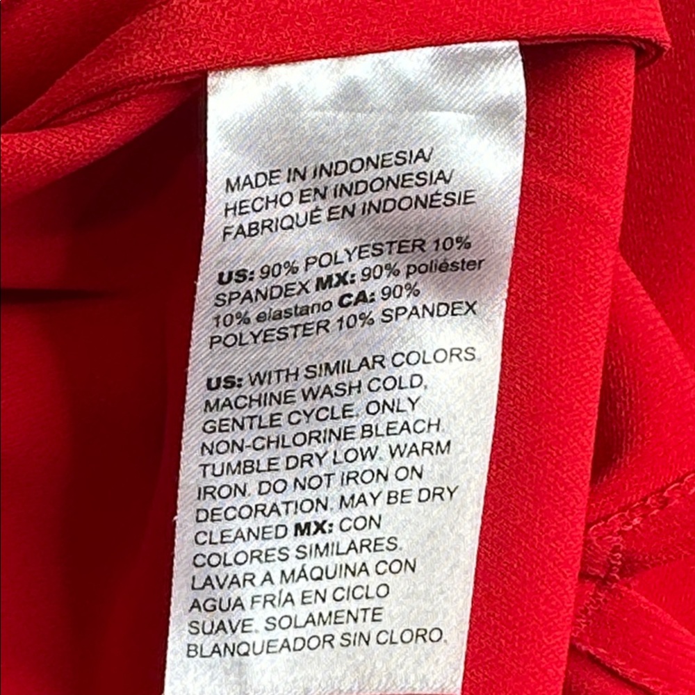 Women’s Chico’s Red V-neck Top Size 1 Medium - Picture 8 of 10